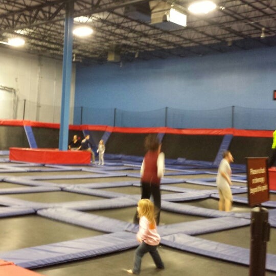 Photo taken at Helium Trampoline &amp; Indoor Adventure Park by Marie I. on 12/2/2013
