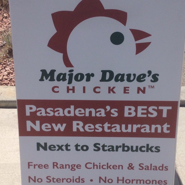 Foto tirada no(a) Major Dave&#39;s Chicken por Justin O. em 6/18/2015