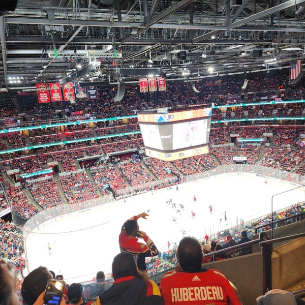 Das Foto wurde bei Amerant Bank Arena von Evidia L. am 10/19/2022 aufgenommen