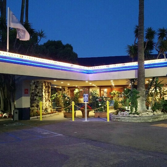 9/30/2015 tarihinde 2 T.ziyaretçi tarafından Travelodge Hotel at LAX'de çekilen fotoğraf