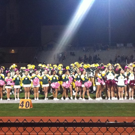 Edison High School - Huntington Beach'da Lise