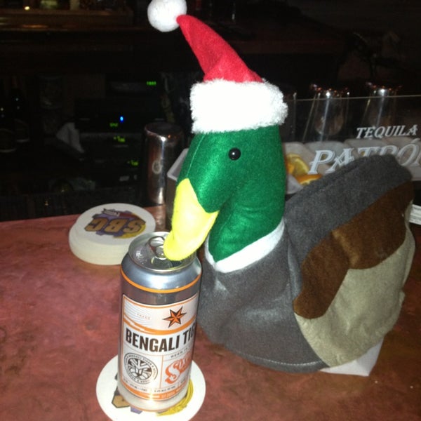 12/18/2013에 Frank D.님이 Sitting Duck Tavern에서 찍은 사진
