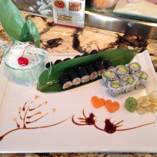 11/25/2014 tarihinde Norma J.ziyaretçi tarafından 1025 Ruyi Japanese Steakhouse'de çekilen fotoğraf