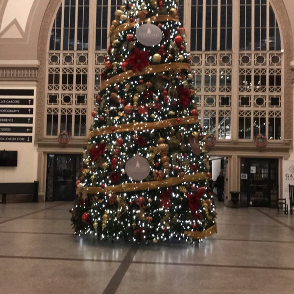 Photo taken at Chattanooga Choo Choo by Billy T. on 12/13/2020