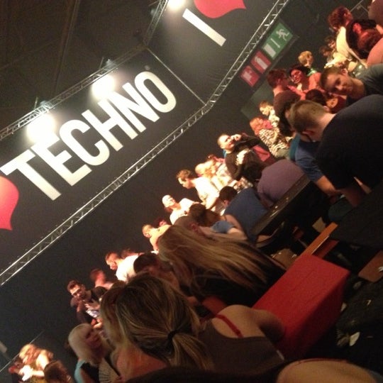 Foto tirada no(a) I Love Techno por Lesly L. em 11/11/2012