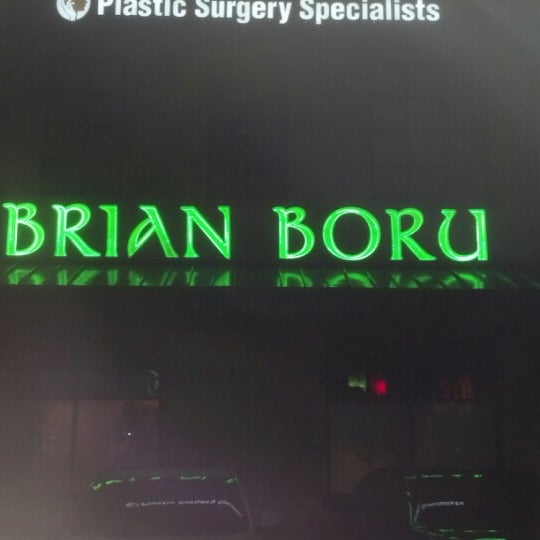 รูปภาพถ่ายที่ Brian Boru โดย Michael R. เมื่อ 11/6/2012