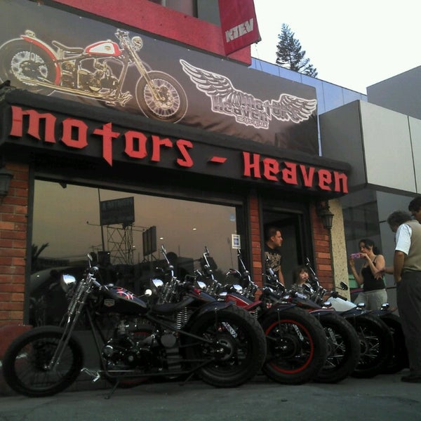 Photo taken at Motor&#39;s Heaven &amp; Margies café by Daniel F. on 8/1/2014