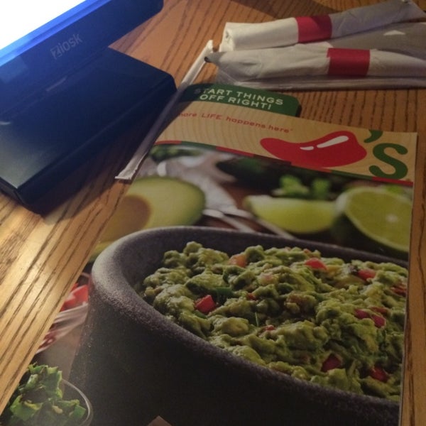 Photo taken at Chili&#39;s Grill &amp; Bar by Isaarr79 on 4/23/2014