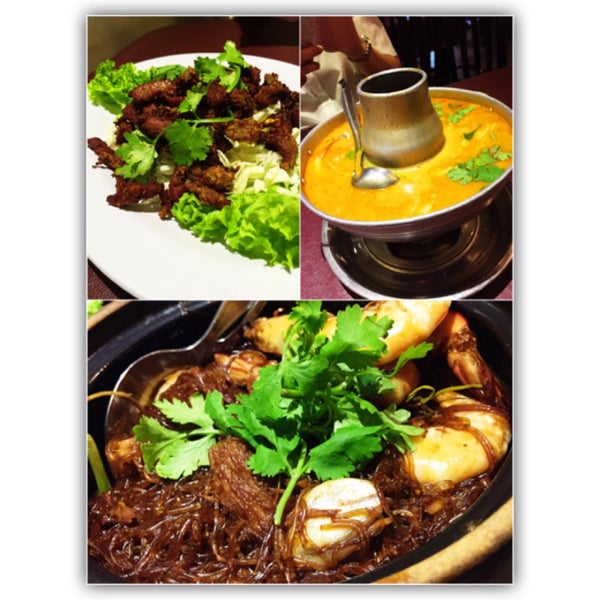 Foto tirada no(a) Chokdee Thai Cuisine por Lyvia99 em 7/11/2015