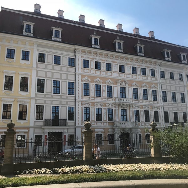 7/16/2018 tarihinde Sue R.ziyaretçi tarafından Hotel Taschenbergpalais Kempinski'de çekilen fotoğraf