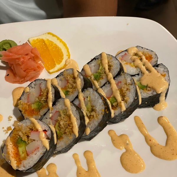 Foto scattata a Red Koi Thai &amp; Sushi Lounge da Super Mario  il 9/19/2020