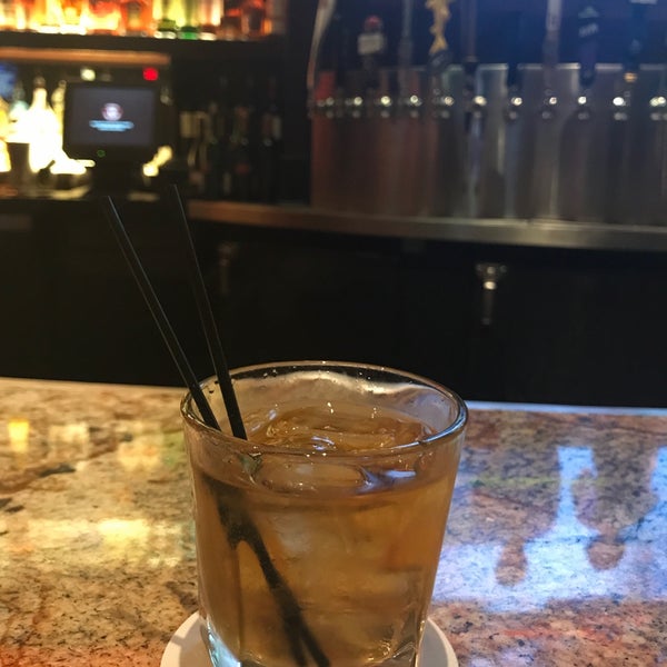 Photo taken at BJ&#39;s Restaurant &amp; Brewhouse by Super Mario  on 10/22/2017