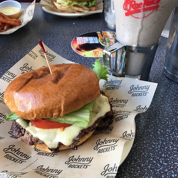 Johnny Rockets (Now Closed) - 12 tips
