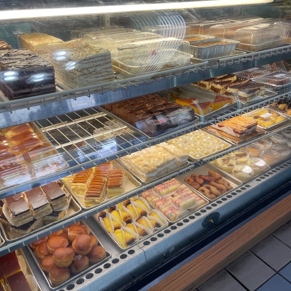 El Brazo Fuerte Bakery Bakery in Miami