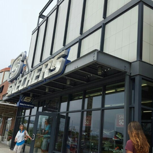 Photos at SKECHERS Factory Outlet (Now 