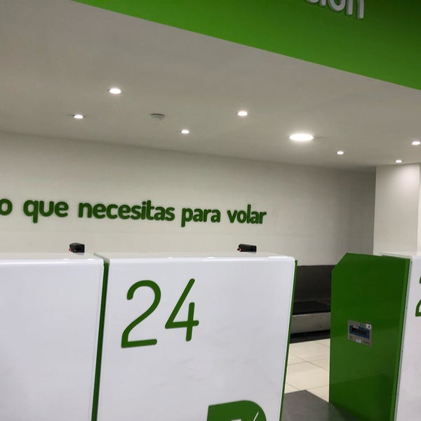 VivaAerobus Puerta de embarque del aeropuerto