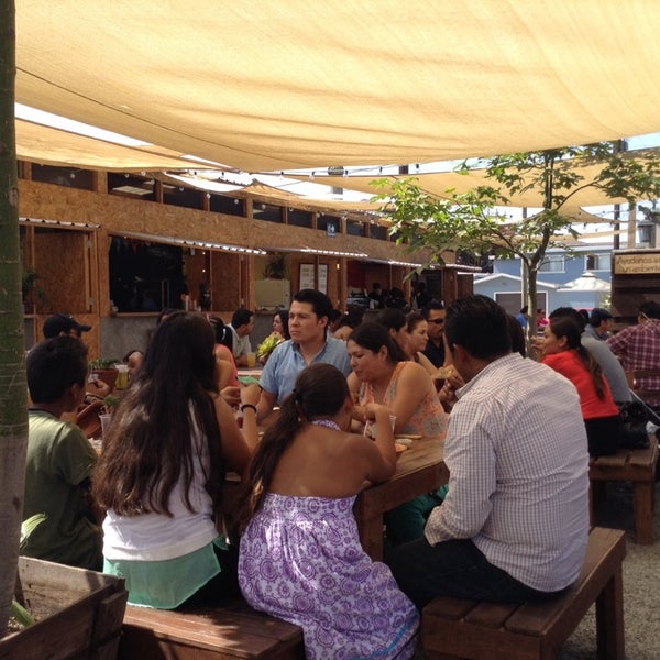 8/10/2014 tarihinde Marco J.ziyaretçi tarafından EL CALLEJON - Colectivo Culinario'de çekilen fotoğraf