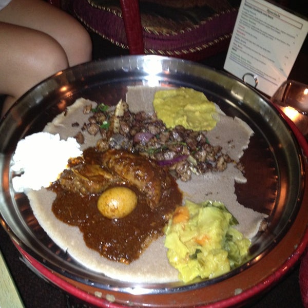7/19/2013에 Erik W.님이 Ras Dashen Ethiopian Restaurant에서 찍은 사진