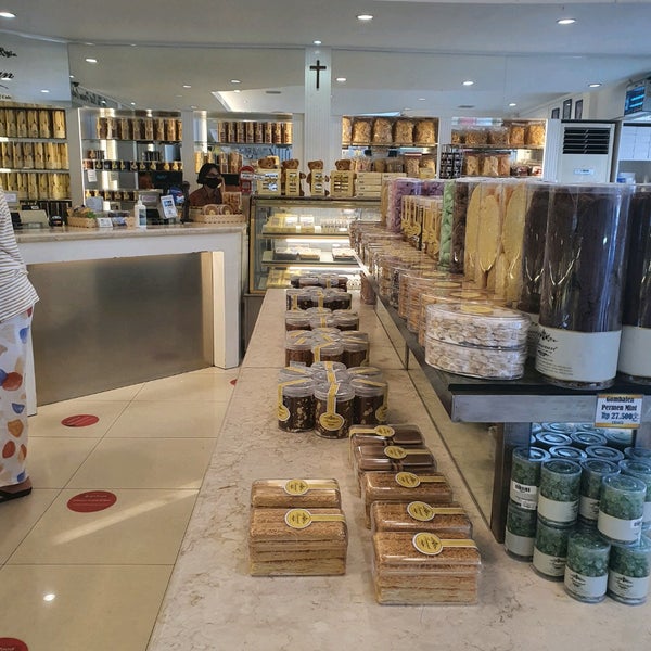 Bawean Sweetheart Bakery & Resto