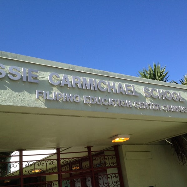 Bessie Carmichael Middle School/Filipino Education Center Sekolah