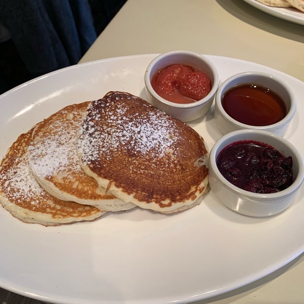 Fantastic ricotta pancakes and excellent eggs