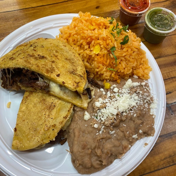 Photo taken at L&#39;Patron Tacos by Kendall B. on 1/3/2020