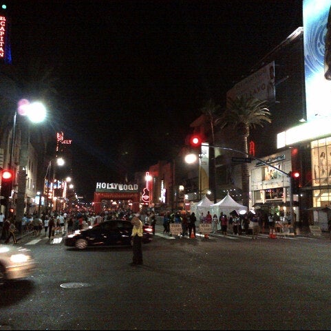 Foto tirada no(a) Hollywood Half Marathon &amp; 5k / 10k por Brandon em 4/6/2013