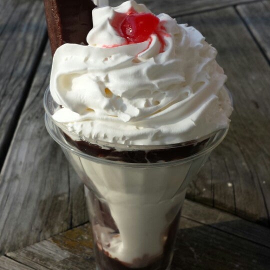 Mr. Twister - Ice Cream Parlor