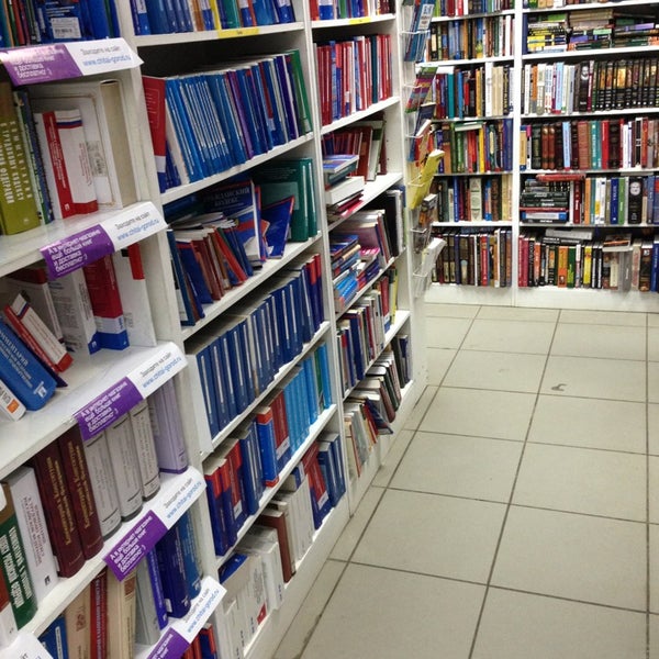 Как должен выглядеть современный книжный магазин Pin by frankinism on bookstore / library Bookstore design, Interior design books