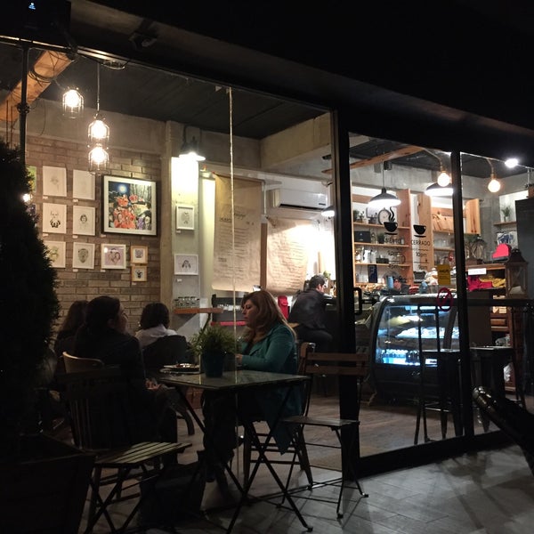 2/19/2016 tarihinde Guillermo J.ziyaretçi tarafından Guayoyo Café'de çekilen fotoğraf