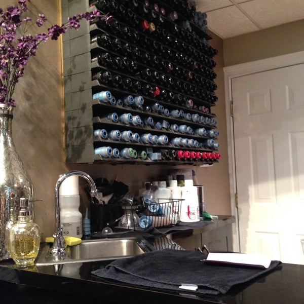 Hair Junkie 621 Willis Ave