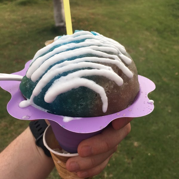 Photo taken at Scandinavian Shave Ice by Simon H. on 5/18/2019