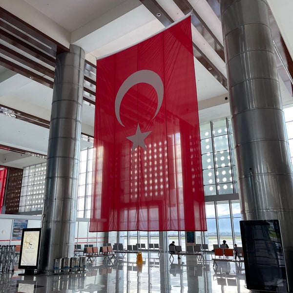 12/13/2021 tarihinde Berkan B.ziyaretçi tarafından Balıkesir Koca Seyit Havalimanı (EDO)'de çekilen fotoğraf