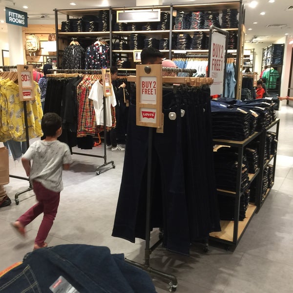 Levi's Outlet Store - 12 tips from 1277 