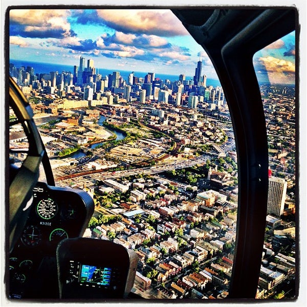 9/13/2013에 Brigitte C.님이 Chicago Helicopter Experience에서 찍은 사진