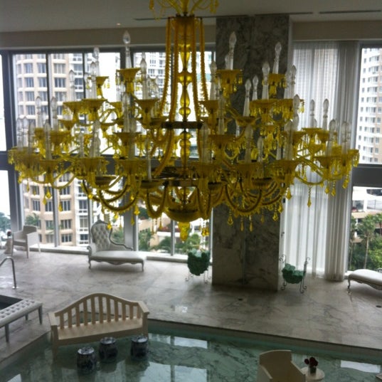 12/14/2012 tarihinde Brickellistaziyaretçi tarafından The Spa at Viceroy Miami'de çekilen fotoğraf