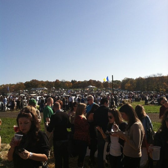 Photo taken at Moorland Farm - The Far Hills Race Meeting by Lindsay B. on 10/20/2012