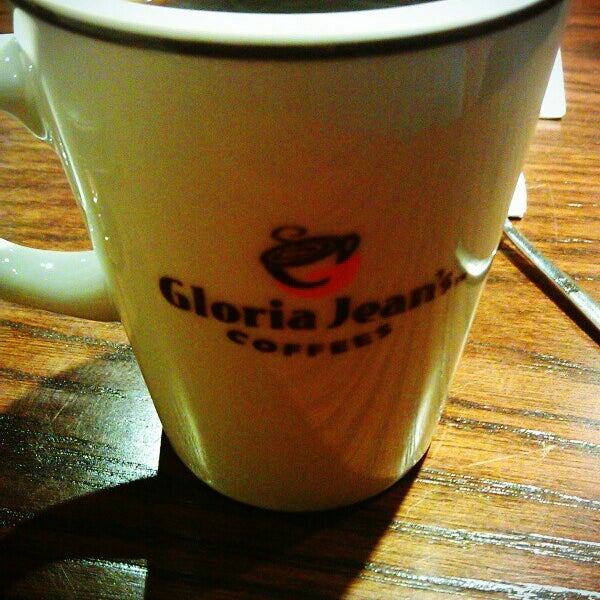 Foto tirada no(a) Gloria Jean&#39;s Coffees por Ceyhun Sezer C. em 3/16/2013