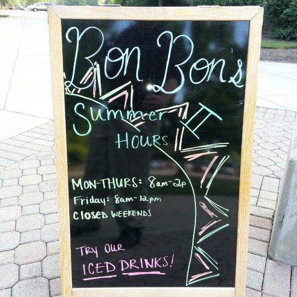รูปภาพถ่ายที่ Bon Bon&#39;s Coffee Company โดย Jeff เมื่อ 7/31/2014