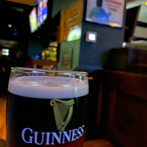 Foto tirada no(a) Fitzgerald&#39;s Irish Pub por Susy Y. em 10/13/2019