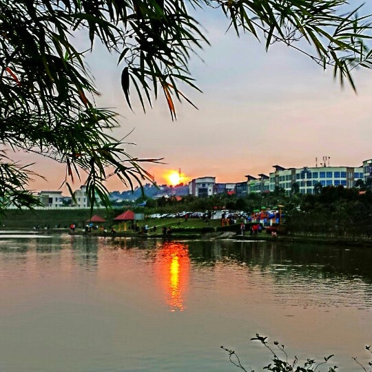 Photos At Lake Valley Office In Cheras
