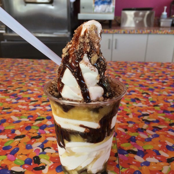 Sub Zero Ice Cream Ice Cream Parlor in Winnipeg