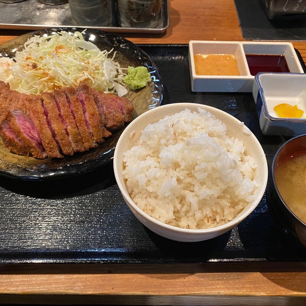 牛かつ冨田 Japanese Restaurant In 浪速区