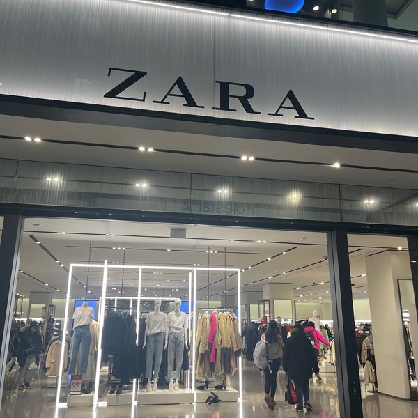Zara Canada - Toronto, ON, Canada - Clothing Store