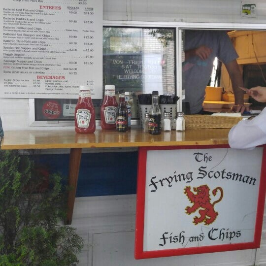 Foto tirada no(a) The Frying Scotsman por Phil D. em 5/13/2016