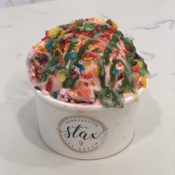Foto scattata a Stax Ice Cream da Michelle il 11/19/2018