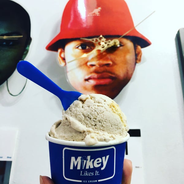 Photo taken at Mikey Likes It Ice Cream by Michelle on 10/9/2016