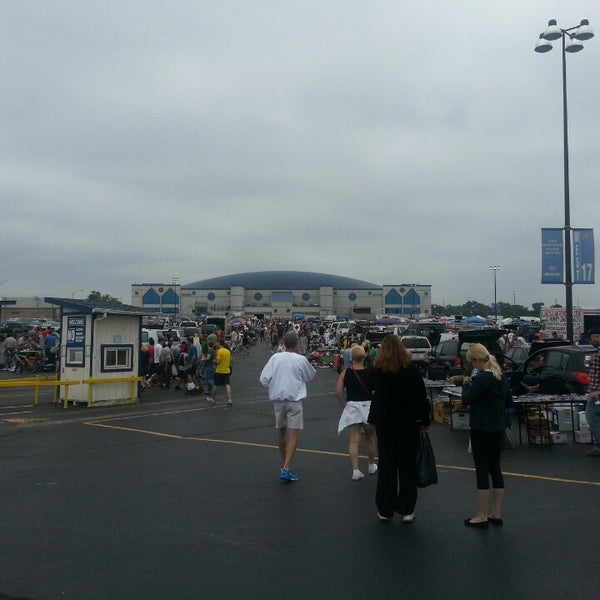 Photo taken at Wolff&#39;s Flea Market by Julie S. on 9/8/2013