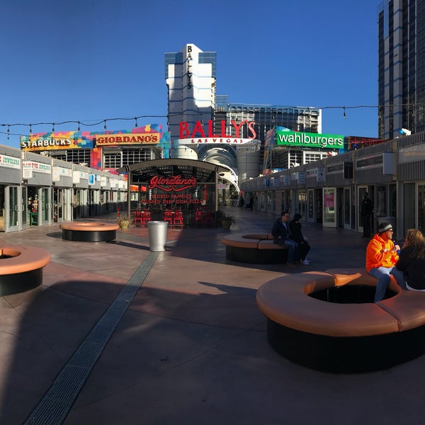1/11/2018 tarihinde ALI A.ziyaretçi tarafından Grand Bazaar Shops Las Vegas'de çekilen fotoğraf