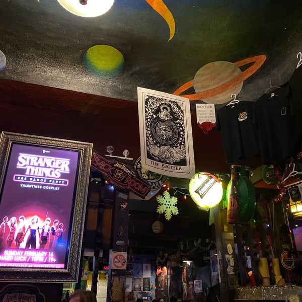 Снимок сделан в Sneaky Dee&#39;s Restaurant &amp; Concert Venue пользователем Roctav A. 12/7/2019